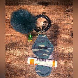 NWT Camo Chapstick Holder Keychain Set